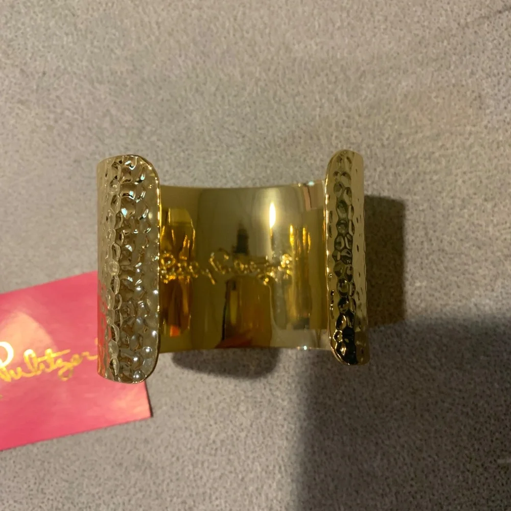 NWT Lilly Pulitzer Goldtone Cheetah Cuff  Bracelet